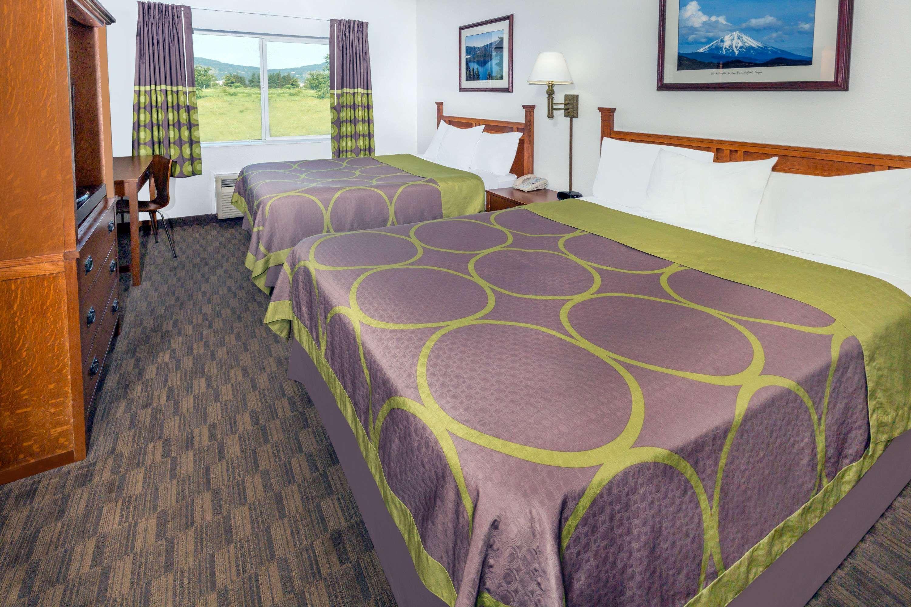 Super 8 By Wyndham Central Pt Medford Central Point Εξωτερικό φωτογραφία