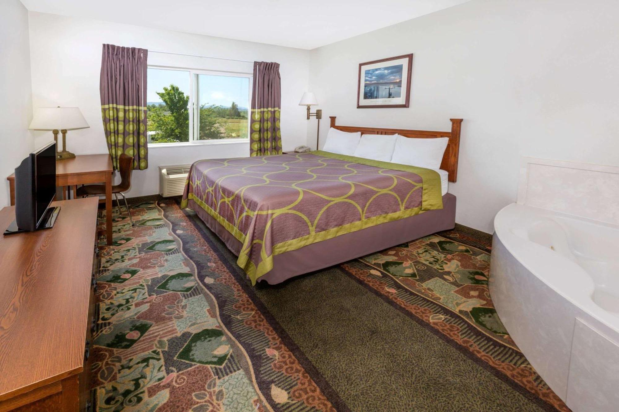 Super 8 By Wyndham Central Pt Medford Central Point Εξωτερικό φωτογραφία