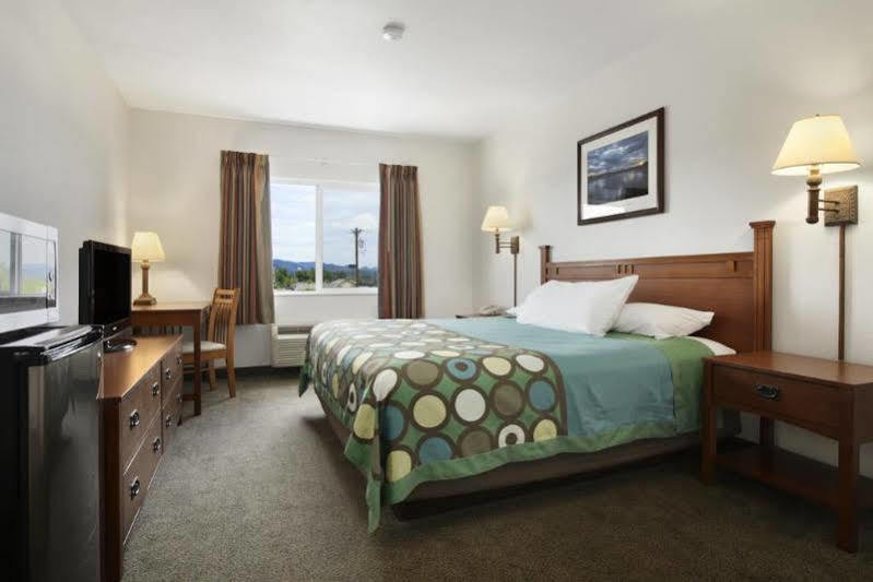 Super 8 By Wyndham Central Pt Medford Central Point Εξωτερικό φωτογραφία